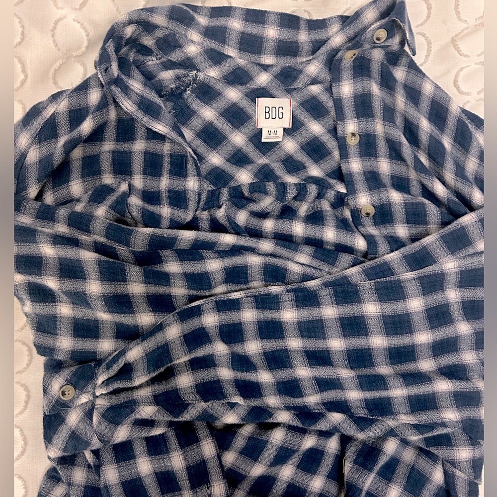 SIZE MEDIUM Urban outfitters navy/ white flannel shirt! Some flaws.